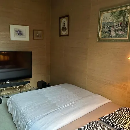 Bed & Breakfast House Of Tanya Brussels